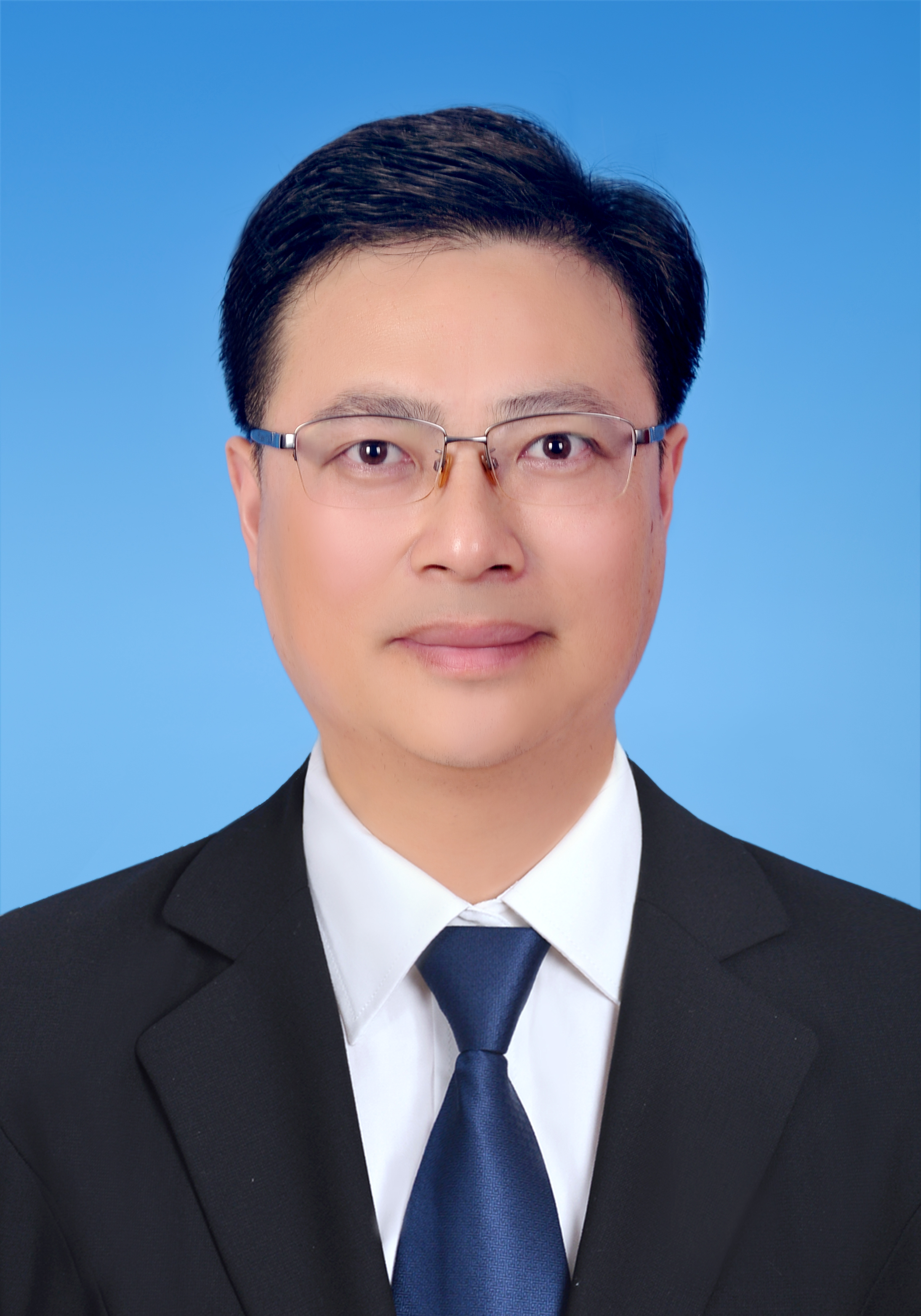 季建華(掘港街道辦事處副主任).jpg 季建華(掘港街道辦事處副主任).jpg