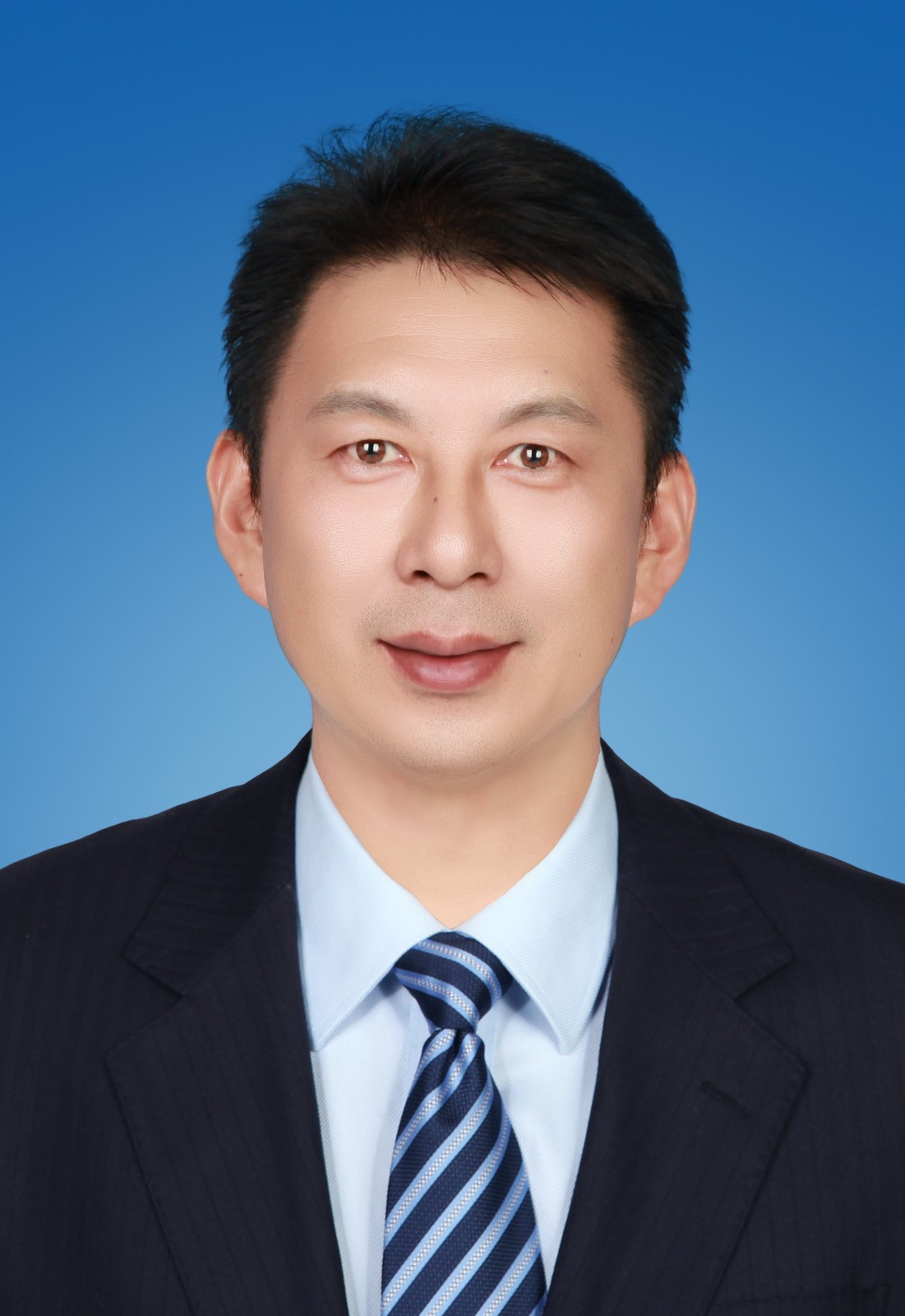 陳粲 照片 2.jpg 陳粲 照片 2.jpg