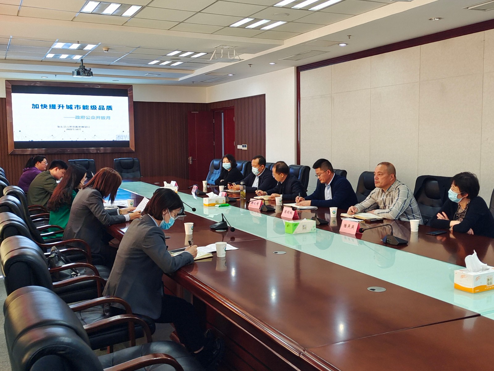 互動(dòng)交流2.jpg 互動(dòng)交流2.jpg