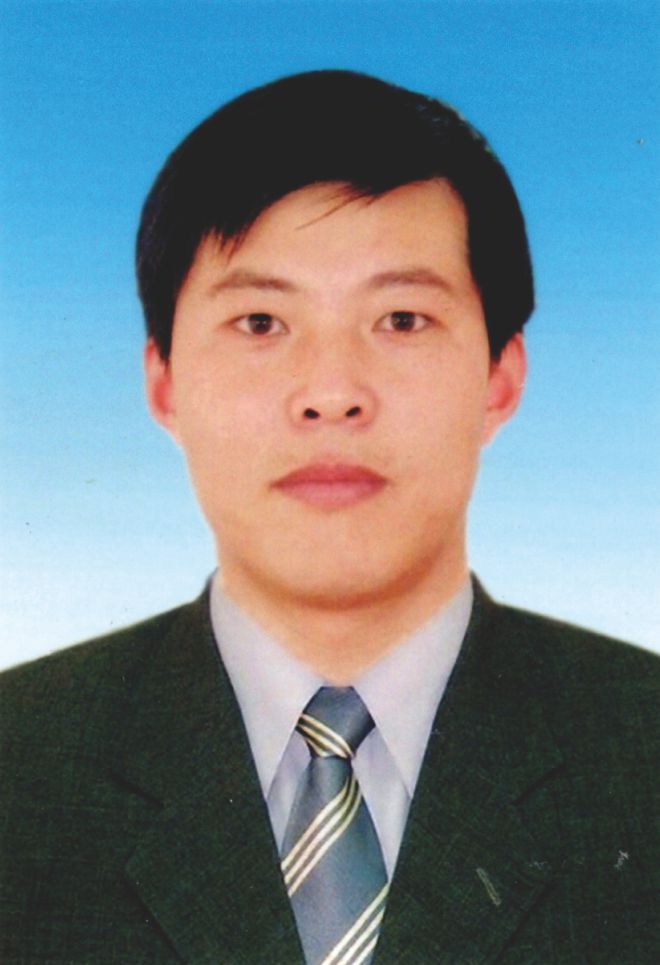 肖衛(wèi)華.jpg 肖衛(wèi)華.jpg